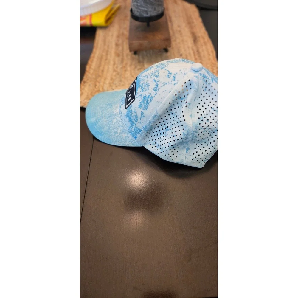 Realtree Fishing Hat Mens OSFM Blue Camo Excellent Perforated Snapback Cap. NWOT